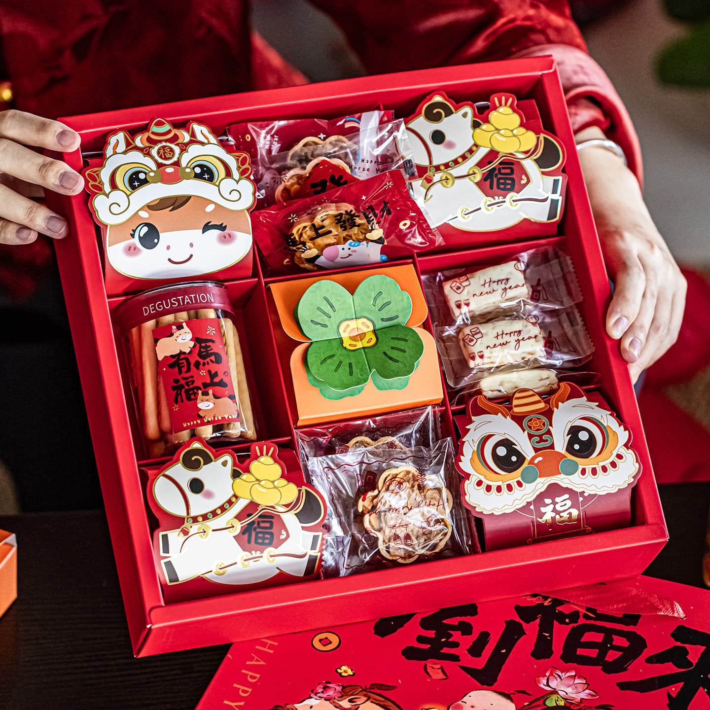 2026 Year of the Horse gift box empty box gift packaging box new year gift bag candy new year goods portable new year small