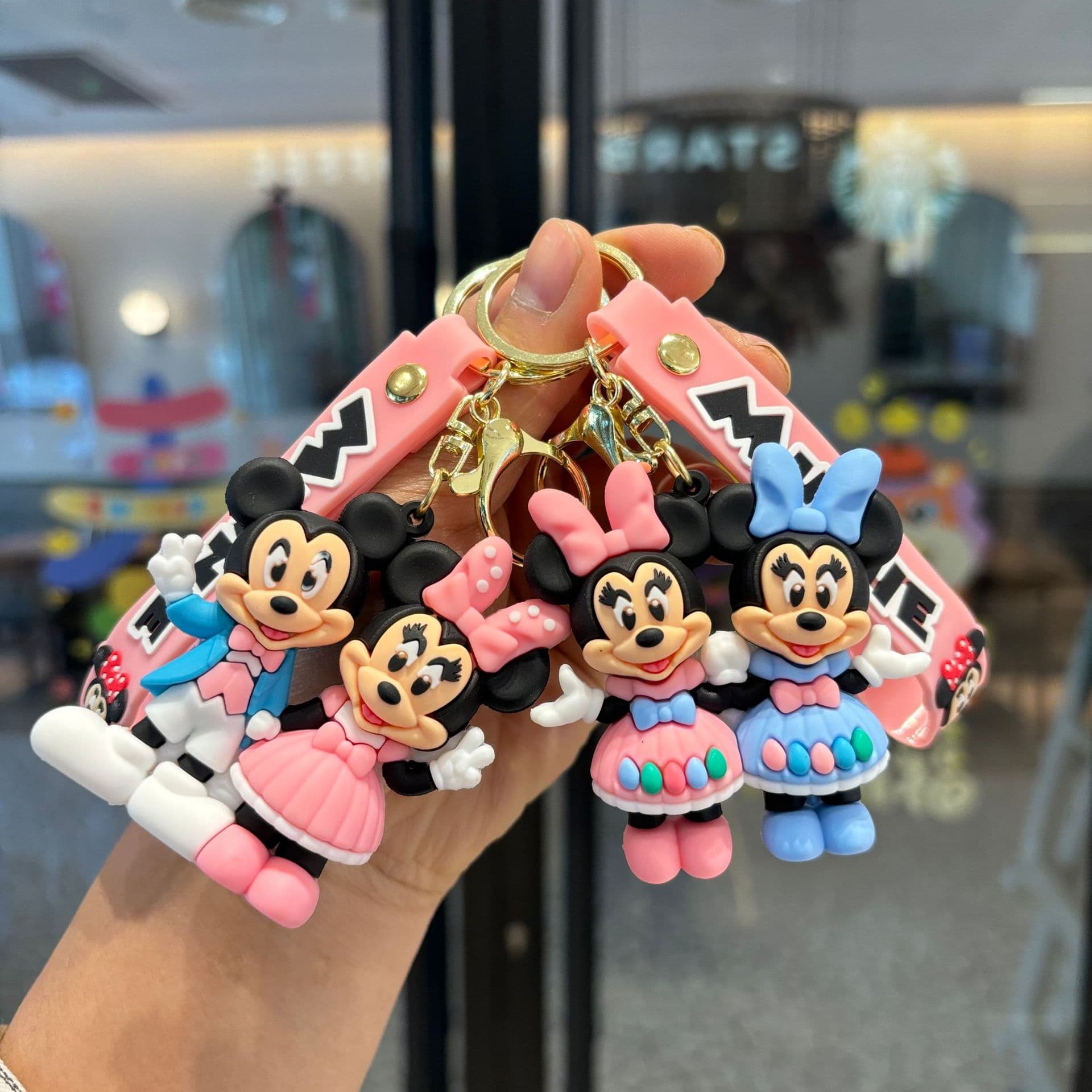 2026 sweatshirt Mickey cross-border new Minnie Epoxy doll keychain car bag key pendant gift