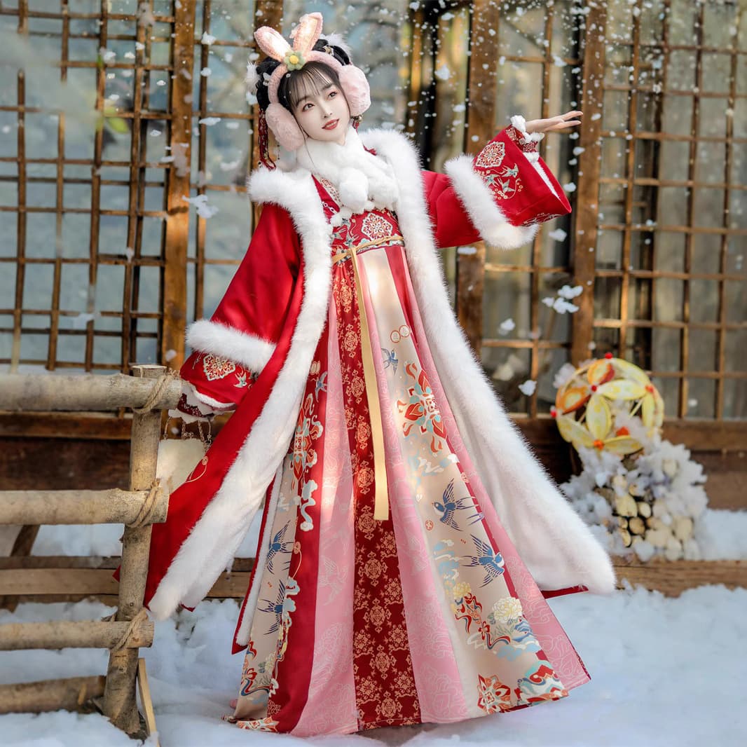 Original Hanfu Women's New Year Dress, Qixiong Suspender Skirt Set, Improved Woolen Cape Coat with Fleece Lining, Winter Warm