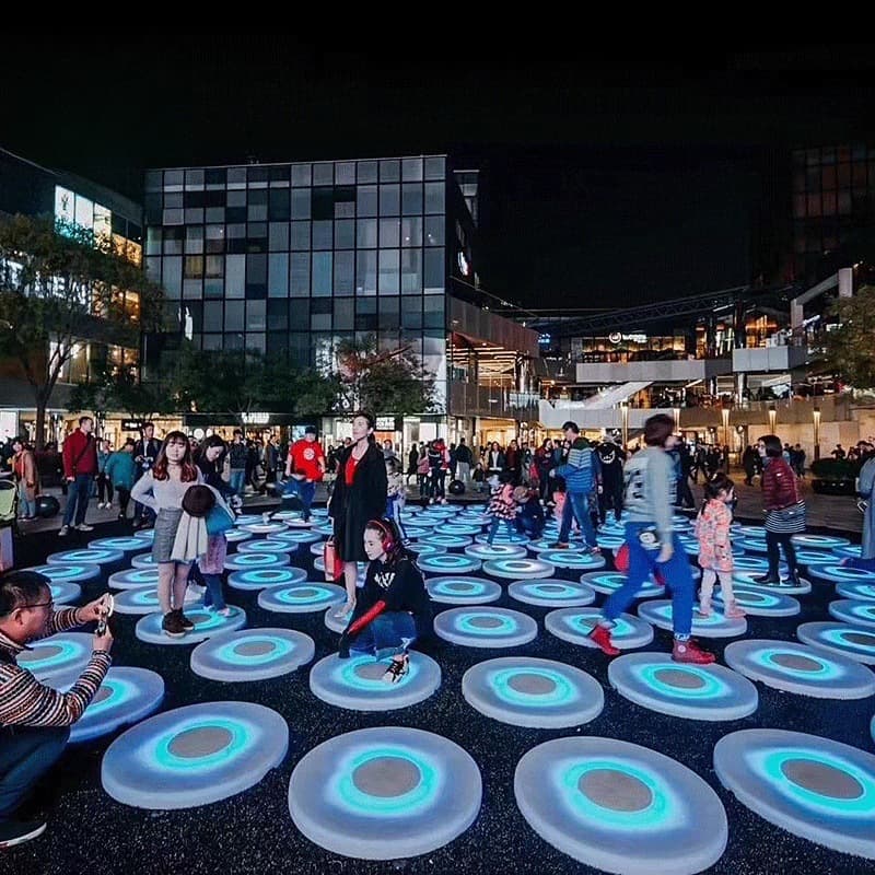 LED circular interactive floor tile lights, trendy music stage, color run, foot-activated interactive flooring.