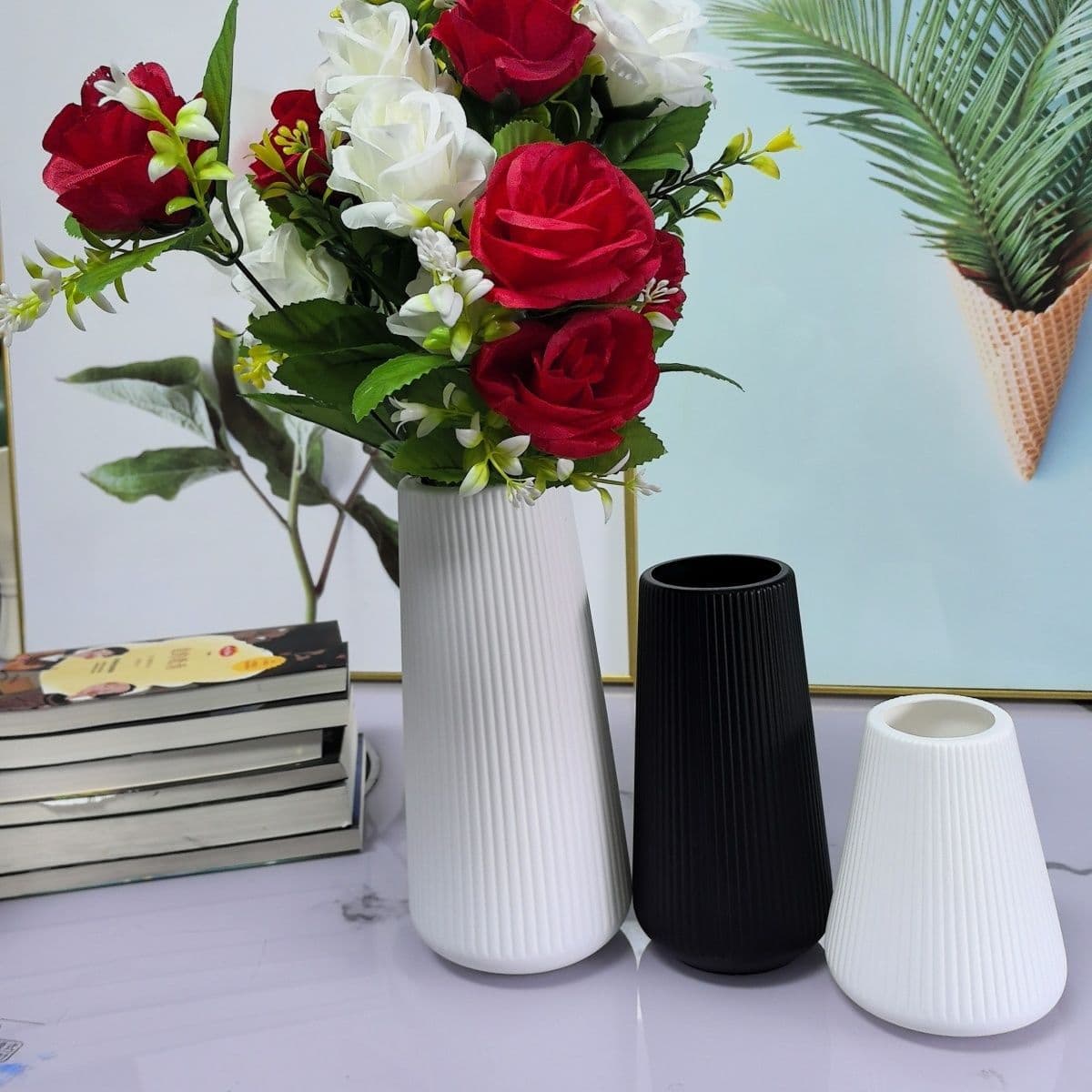 Cross-border Labeled Temu Amazon Shein Plastic Vase Black Desktop Decoration Black and White Ornament Luxury Flower Arrangement