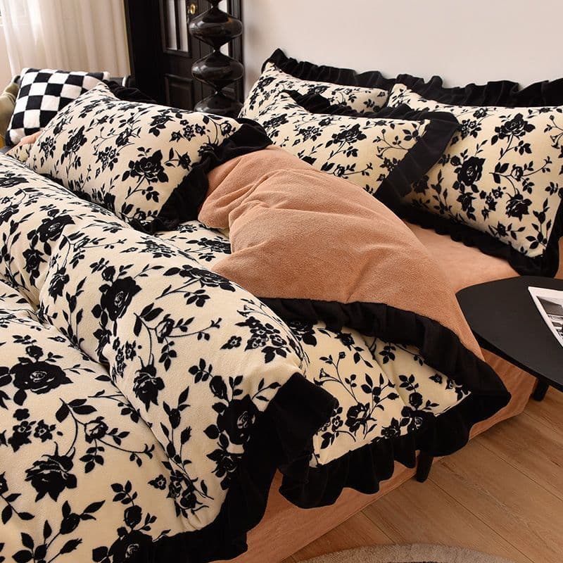 French Retro Lace Milk Fleece 4-Piece Set Winter Thick Flannel Sheet Duvet Cover Coral Fleece Bedding