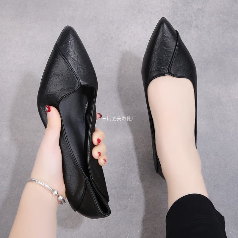 Black Women's Loafers 2023 Flat Shoes, Casual & Versatile Autumn Office Shoes, Soft Leather, New Two-Way Wear