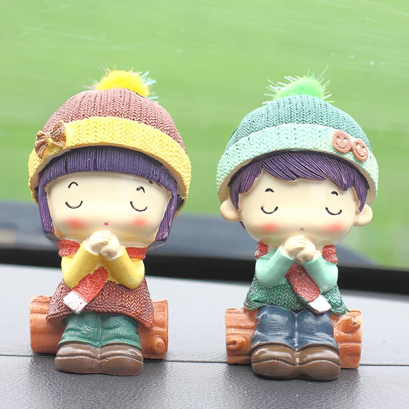 Creative Car Decorations Cute Dolls Wish Couple Dolls Home Desktop Small Ornaments Resin Material Cartoon Style Decorative Items
