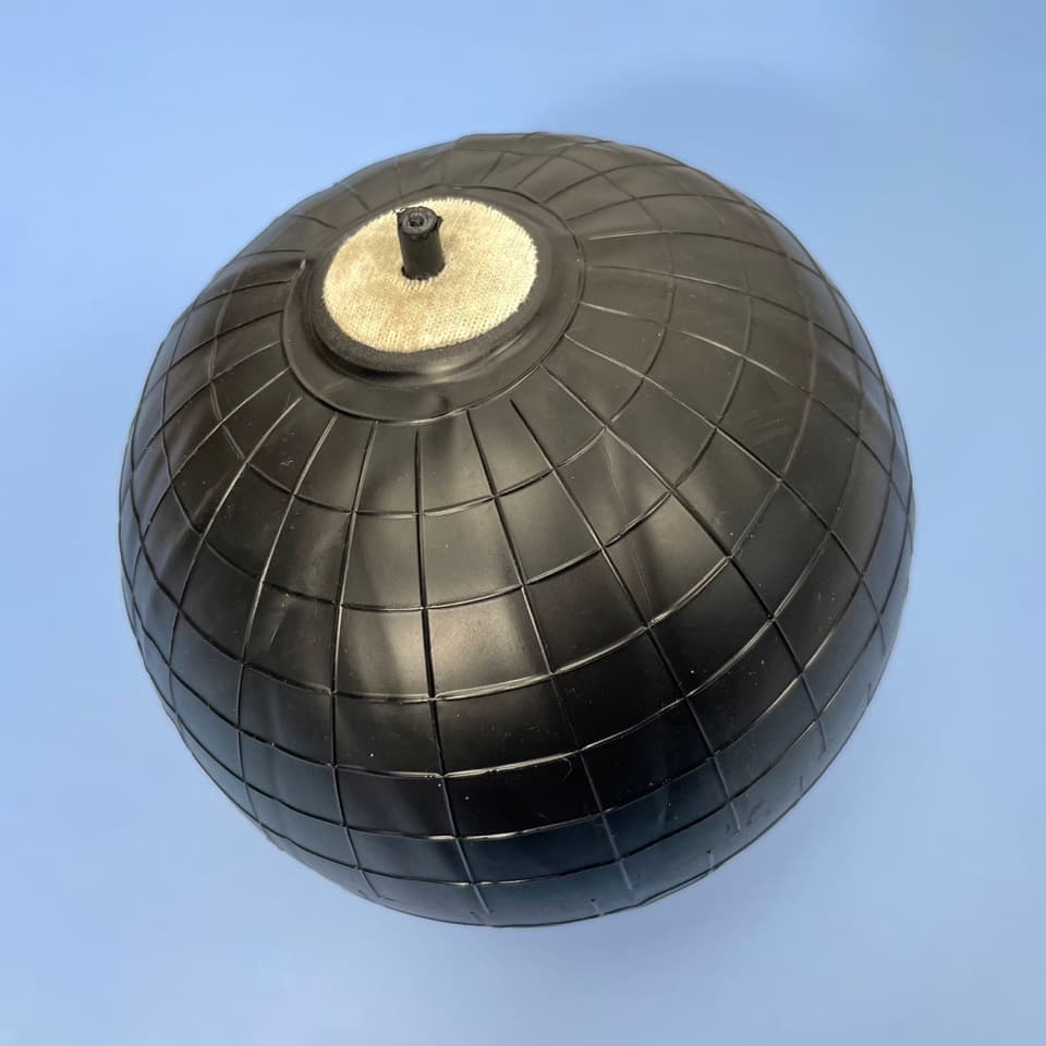 Size 4 and 5 soccer and volleyball balls, size 3, 6, and 9 rugby ball bladders, wound ball bladders, rubber bladders, PVC bladders