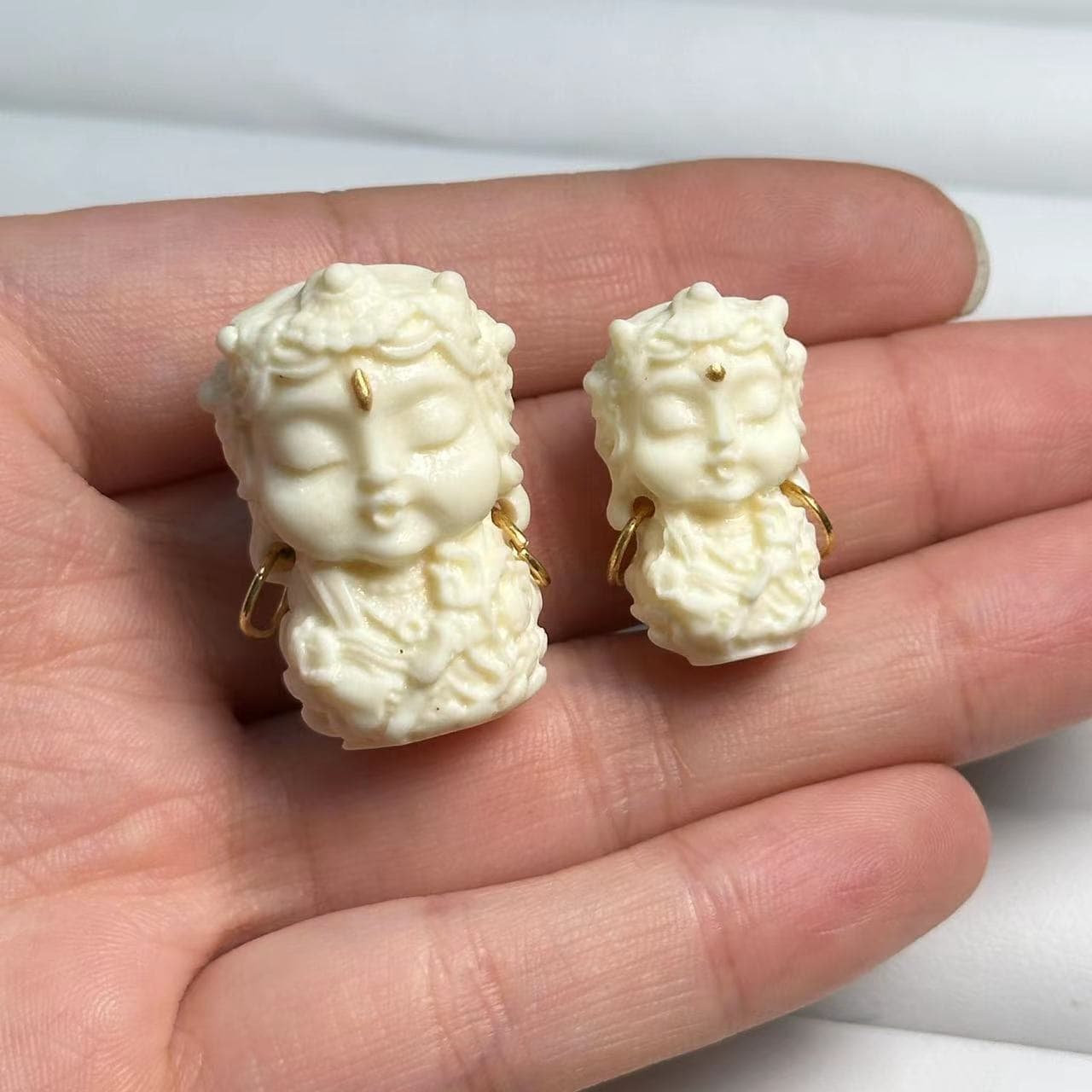 Ivory fruit carving with Tara beads, DIY Bodhi fruit bracelet, super cute and adorable accessory for men and women.