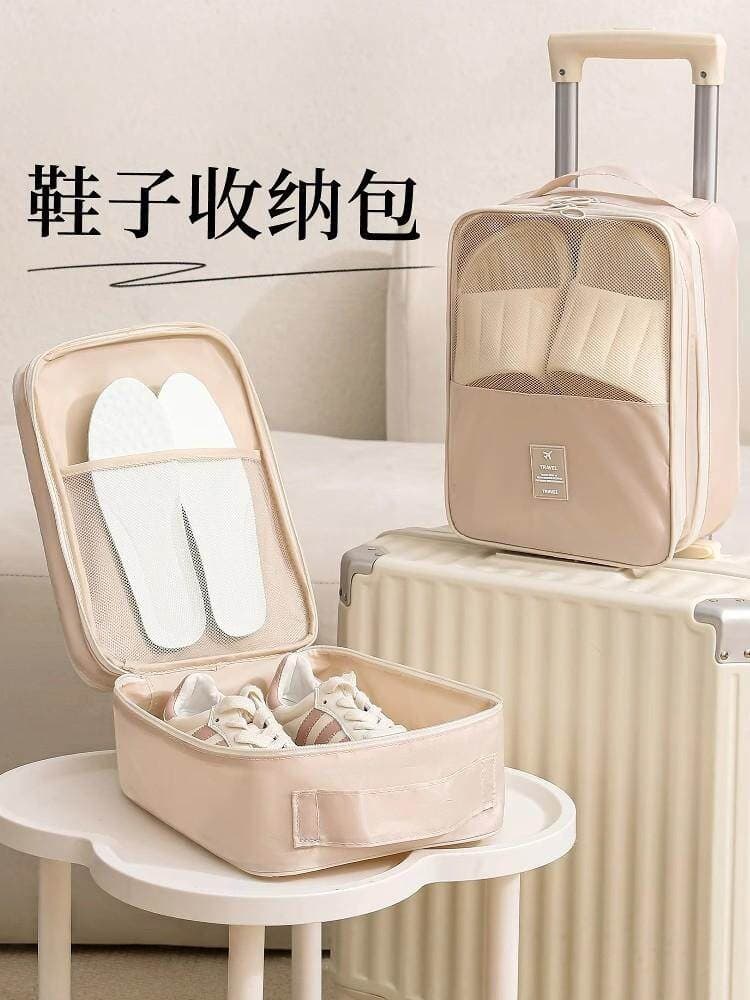 Complete collection of travel supplies, portable travel essentials, shoe storage bag, disposable bathtub bag 1