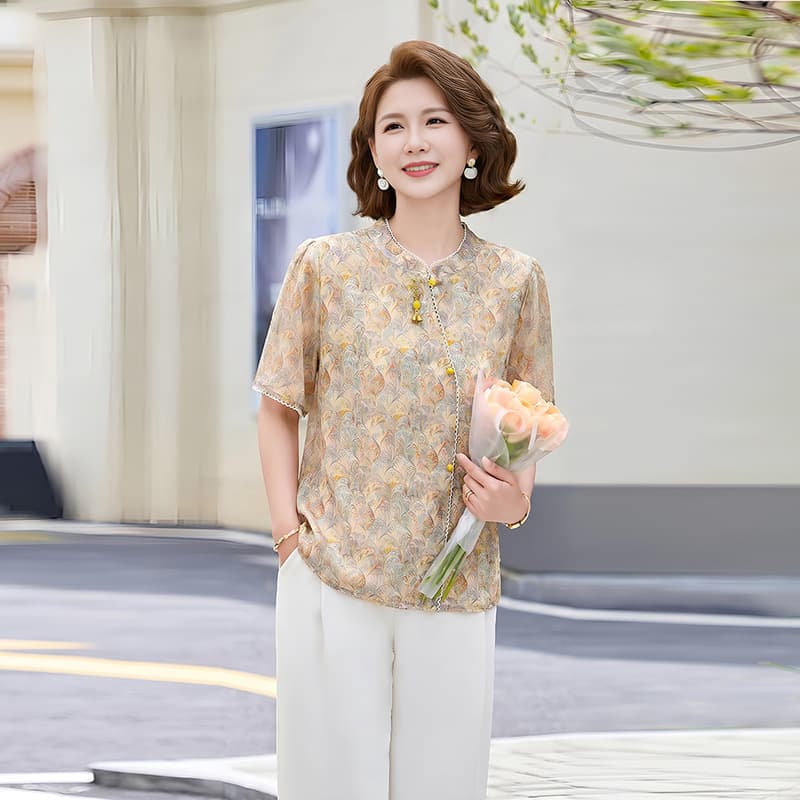 Summer Short-Sleeved Tops for Young Mothers, Trendy New Styles for Middle-Aged and Elderly Women, New Chinese-Style T-Shirts, Elegant Ladies' Tops