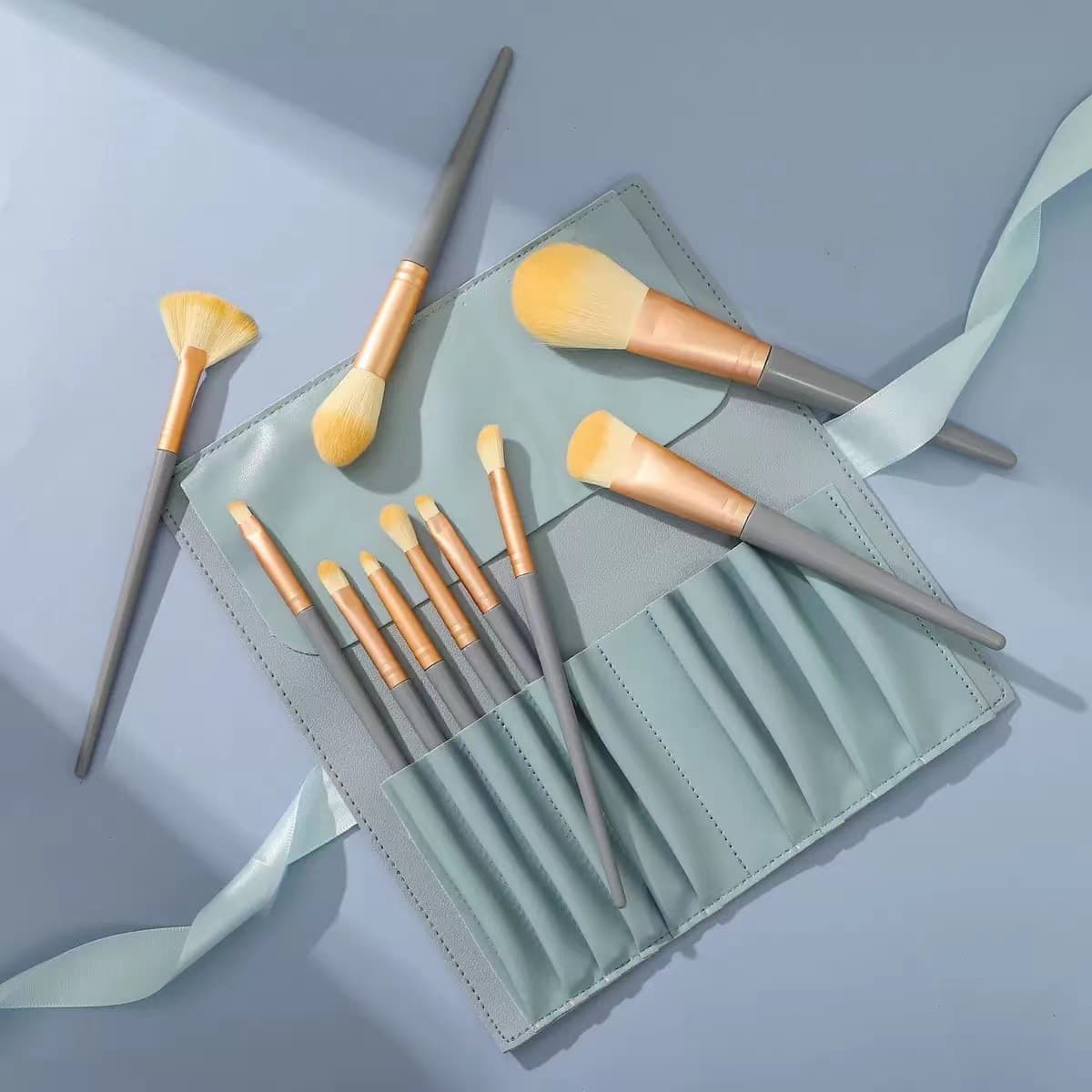 Blue Bridge 10-Piece Makeup Brush Set for Beginners, Powder Brush Set, Eyeshadow Brushes, Full Set Factory Wholesale