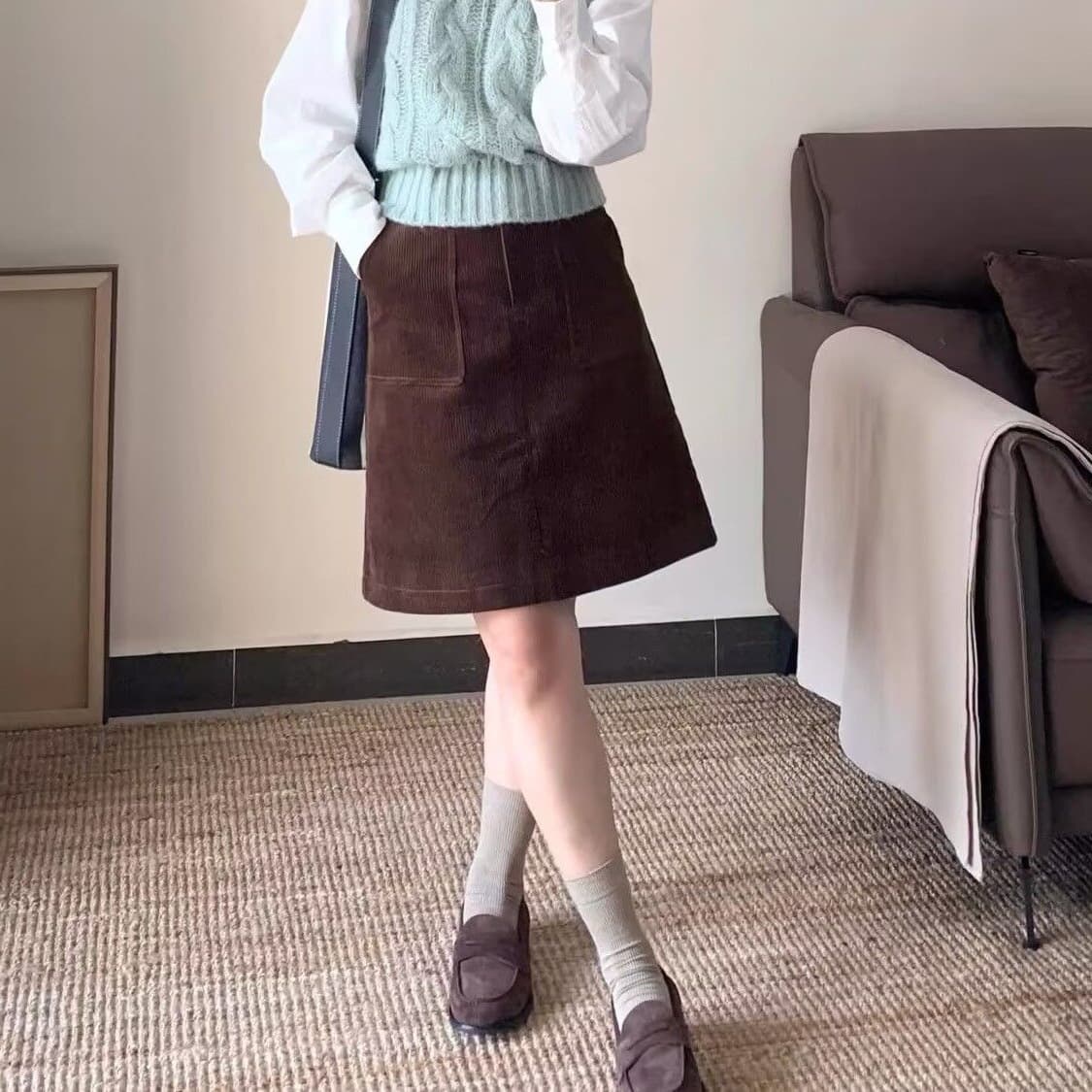 Corduroy skirt women's autumn and winter extra long midi skirt Maillard retro short skirt large size coffee color high waist skirt