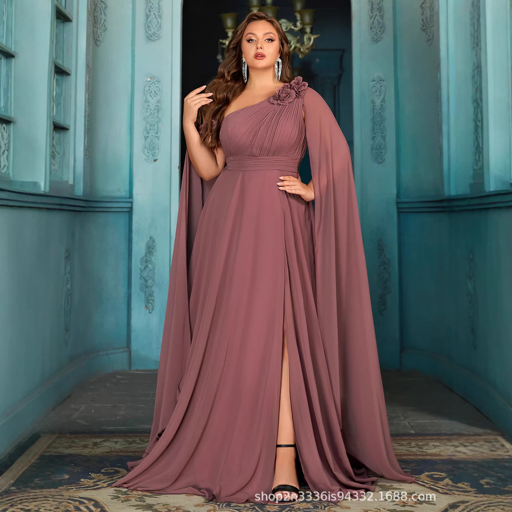 2024 New Cross-Border Plus Size V-Neck Chiffon Bridesmaid Dress Flowing Light Luxury Gown