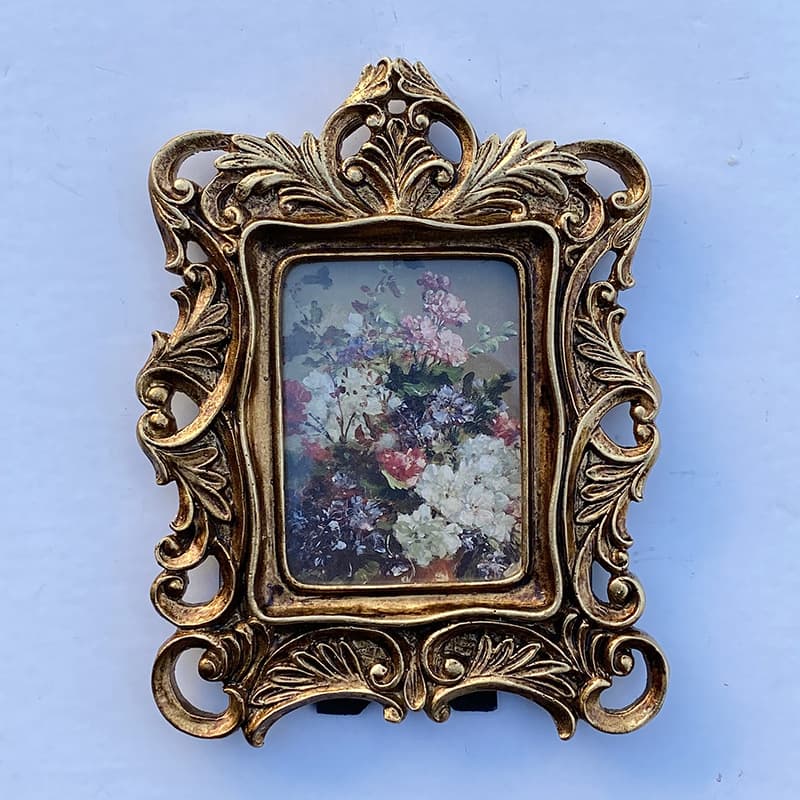 French Retro Carved Resin Photo Frame Wedding Frame Wall Hanging Decor Display Stand European Pattern