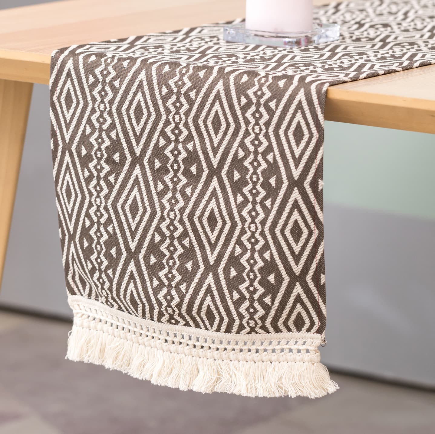 Cotton and linen jacquard table runner, bohemian style long tablecloth, table decoration cloth cover, bed runner, American country table runner