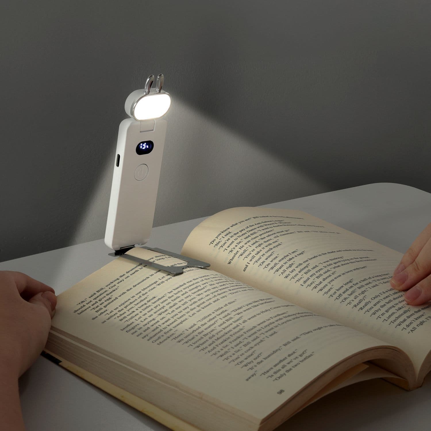Cute Pet Reading Book Clip Light USB Mini Rechargeable Night Light Desk Lamp Eye-Care Portable Folding Pocket Book Light for Desk
