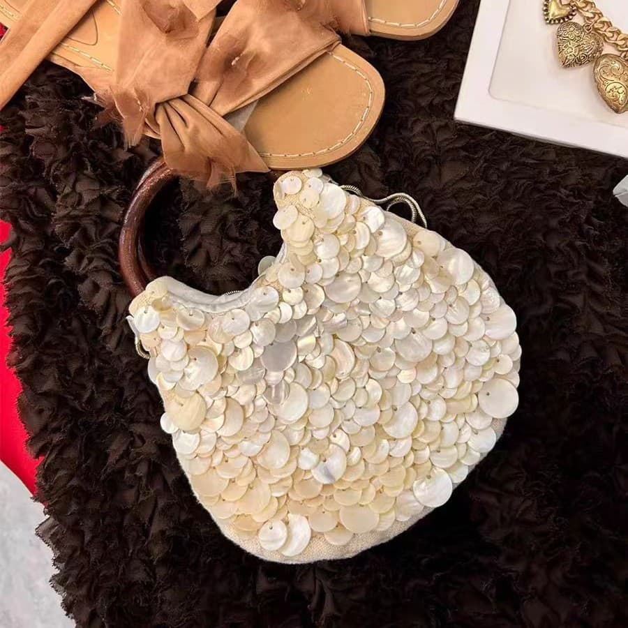 Hand-sewn Beaded Mother-of-Pearl Bag 2025 Spring/Summer New Celebrity Dinner Style Shell Bag Women's Handheld Shoulder Crossbody Bag