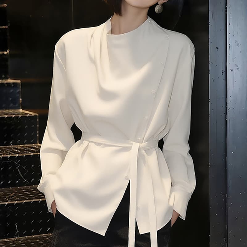 Beautiful and versatile waist-cinching off-white blouse for women, spring 2026 new arrival, stylish and age-reducing top with a high-end feel