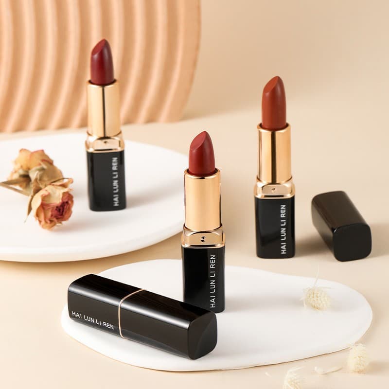 Helen Beauty small black tube lipstick velvet matte easy to color moisturizing lipstick waterproof lip glaze makeup delivery