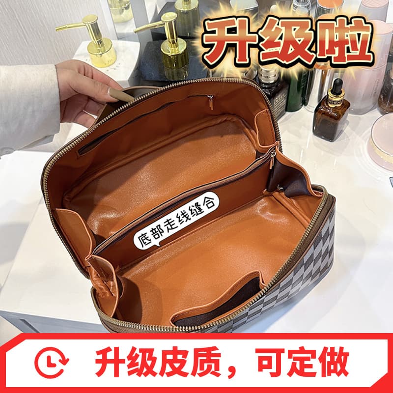 Large Capacity PU Leather Cosmetic Bag Portable Travel Toiletry Bag Organizer Women's Accordion Style Pillow Design Makeup Bag