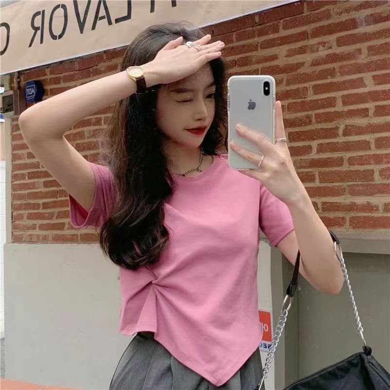 Women's Clothing Clearance, Assorted Styles, Young Women's Short Sleeve T-Shirts, Long Sleeve Tops, Special Price Starting at 3 Yuan