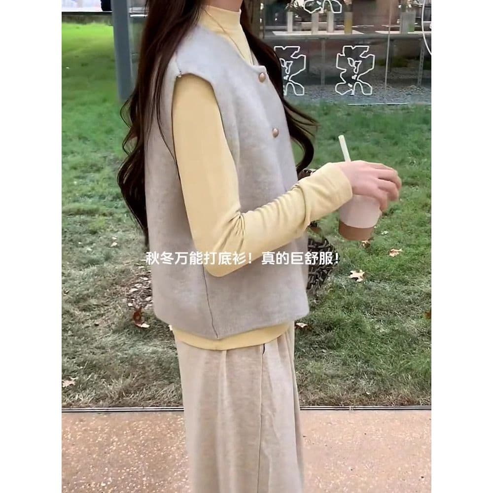 Soft fufu milky yellow half turtleneck long-sleeved sweater for women spring and autumn design slim sweater with bottoming top