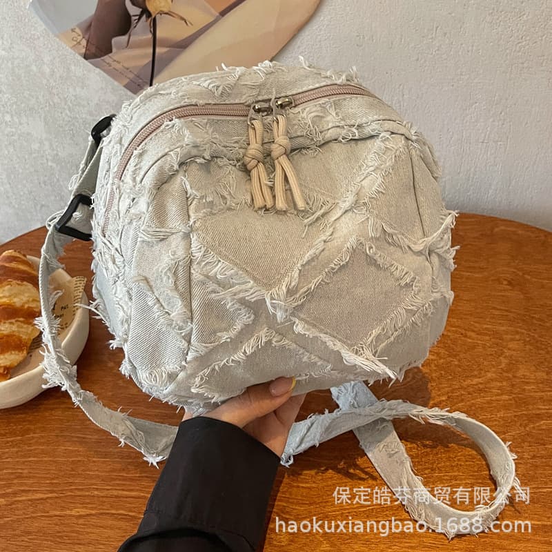 Casual Versatile Unique Denim Bag Women 2026 New Fashion Crossbody Bag Trendy Shoulder Pillow Bag