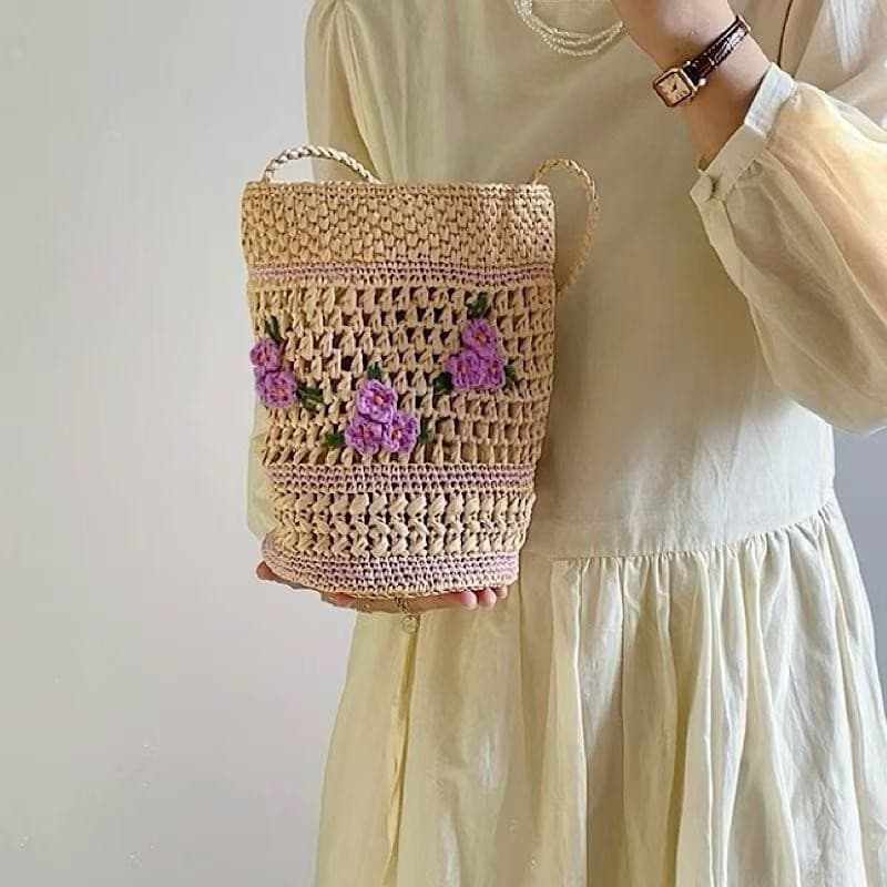 Natural grass flower embroidered straw bag single shoulder small purple flower woven bag seaside vacation beach bag high-end straw bag