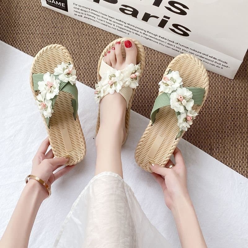 Women's Summer Vacation Slippers, Non-Slip New Design for Dresses, Beach Sandals for Seaside and Sand