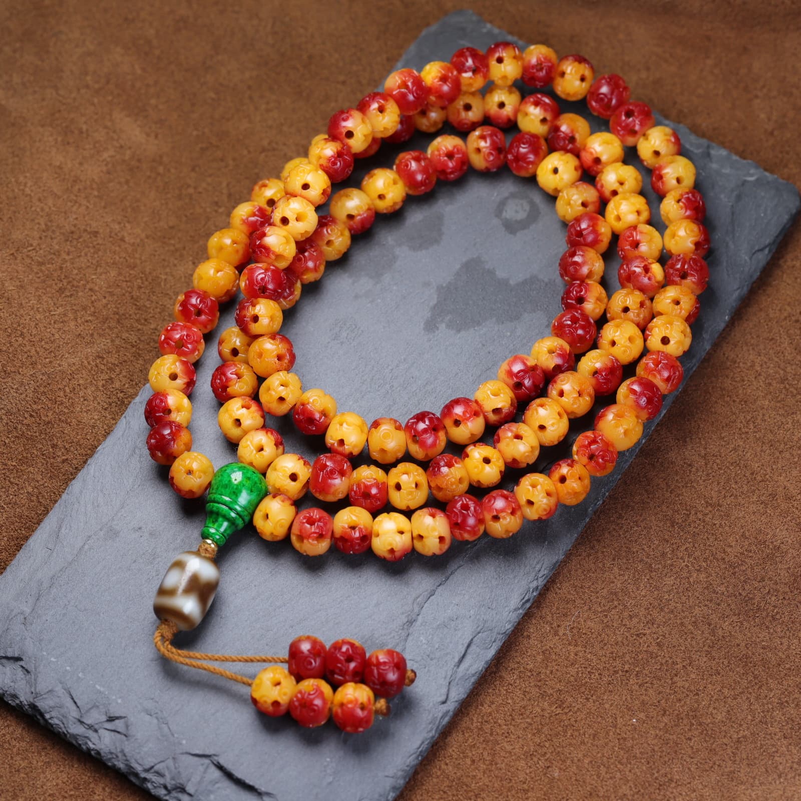 Tibetan Buddhist yak bone 108-bead multi-strand bracelet, Tibetan-style collectible bracelet with openwork carving.