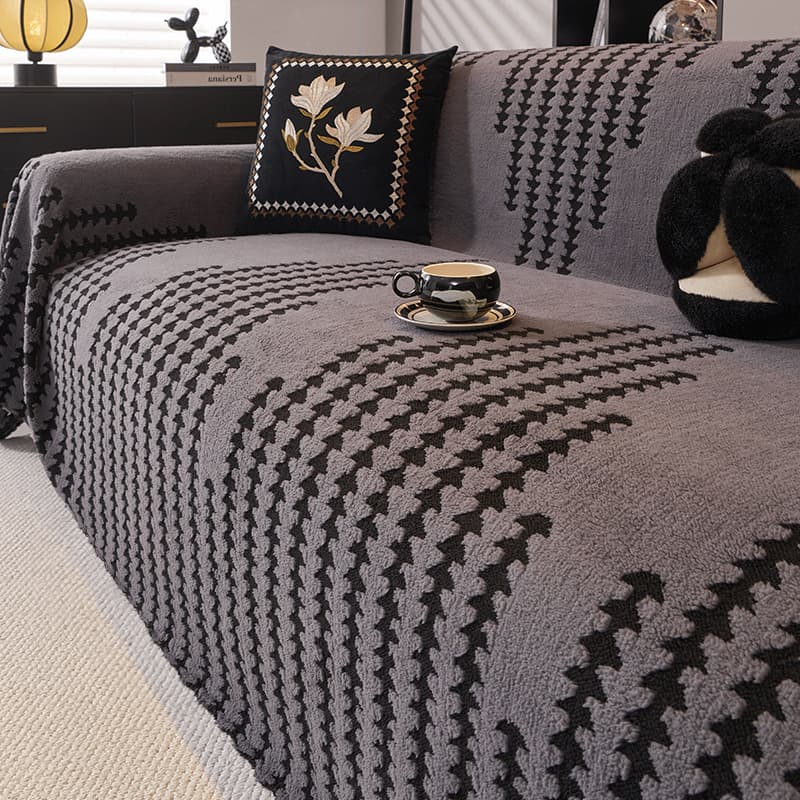 Luxurious Light Weight Sofa Cover Cloth Full Coverage Slipcover Non-Slip Velvet Fabric for Autumn Winter Spring Summer Universal
