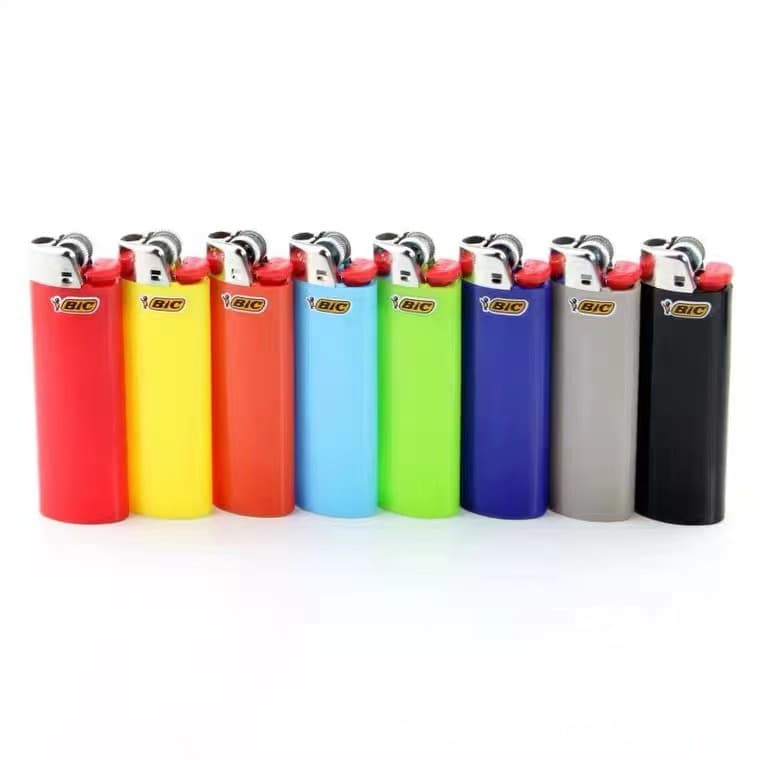 French brand flint wheel lighter J6 paper pack BIC disposable gas lighter