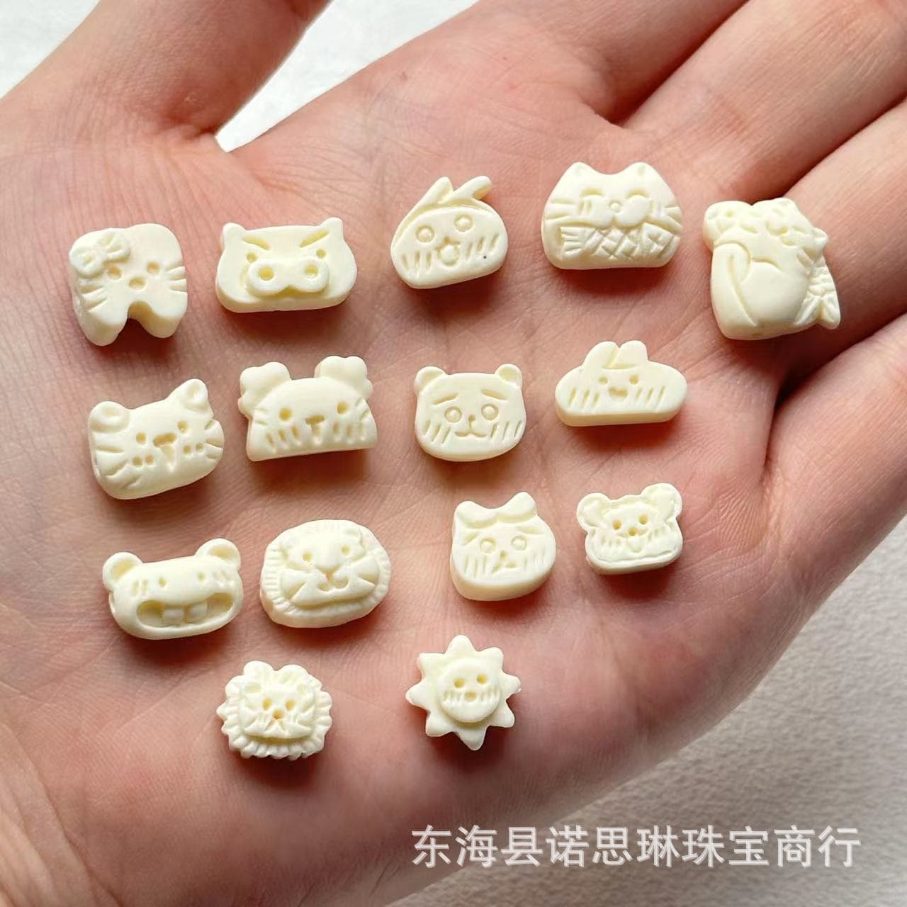 Ivory fruit carving with beads and separated beads, cute cartoon ivory white bracelet, beaded and toy bracelet material, jewelry accessories