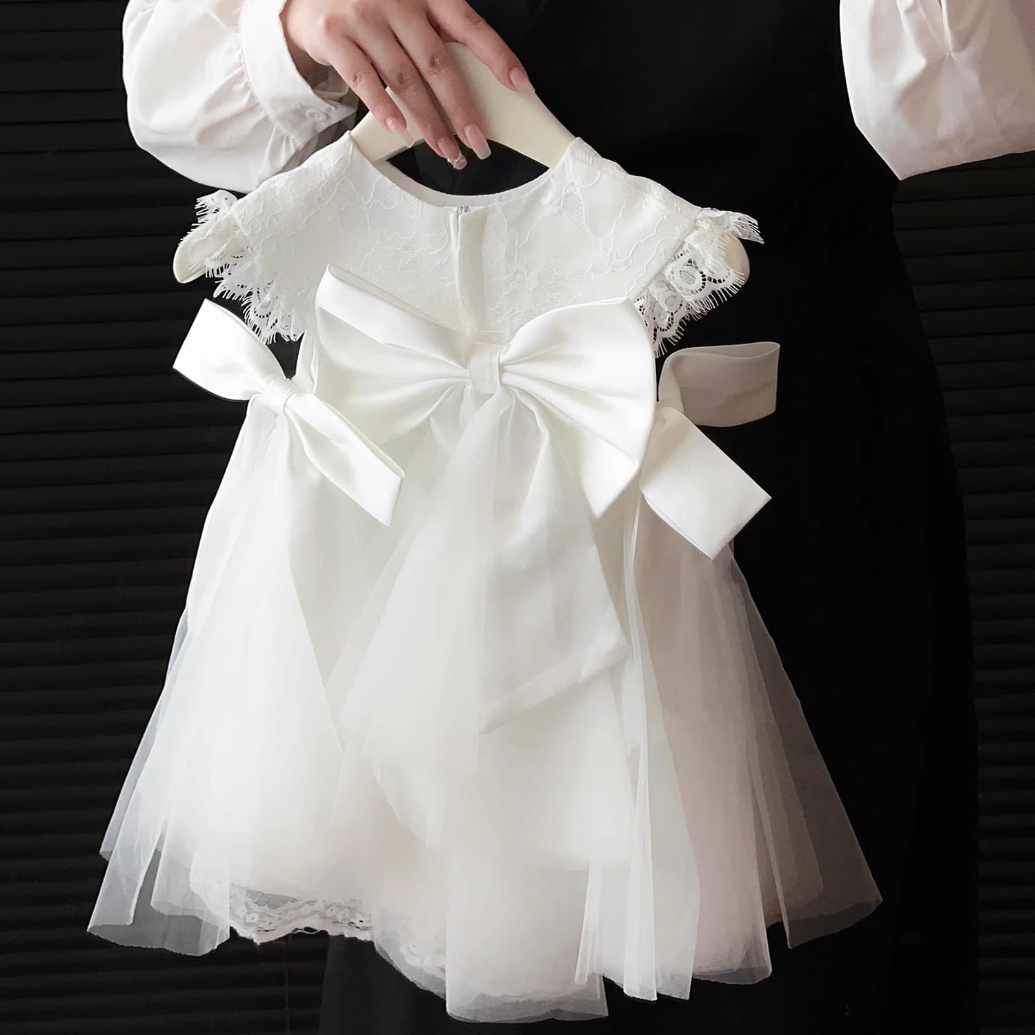 Girl's First Birthday Dress Elegant White Baby Girl Party Dress Little Girl Princess Dress Kids Spring