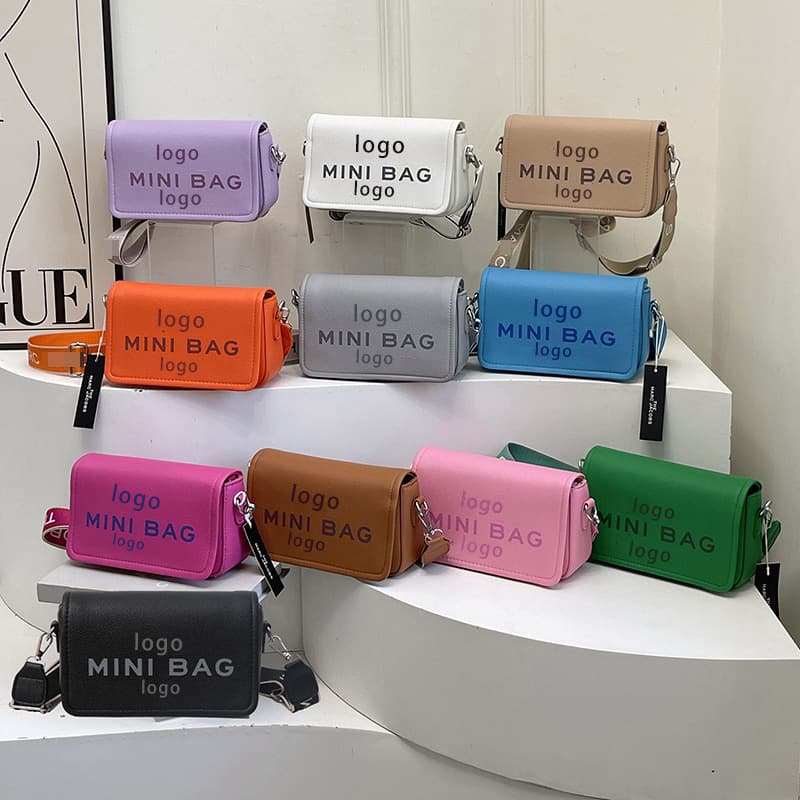 Cross-Border Popular Small Square Bag for Women with Letter Wide Shoulder Strap, Single Shoulder Crossbody Bag, Fashionable Mobile Phone Bag, Camera Bag