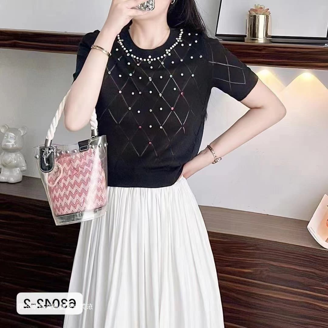 2026 Summer New Short-Sleeve Knit Top for Women, Soft Fitted Versatile Sheer Check Knit Blouse