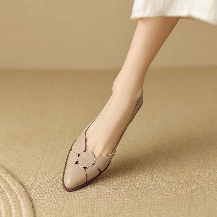 Cross-Border Soft Leather Pointed Toe Chunky Heel Shoes Mid Heel Low-Cut Shoes 2024 Summer New Hollow Women's Shoes European and American Style