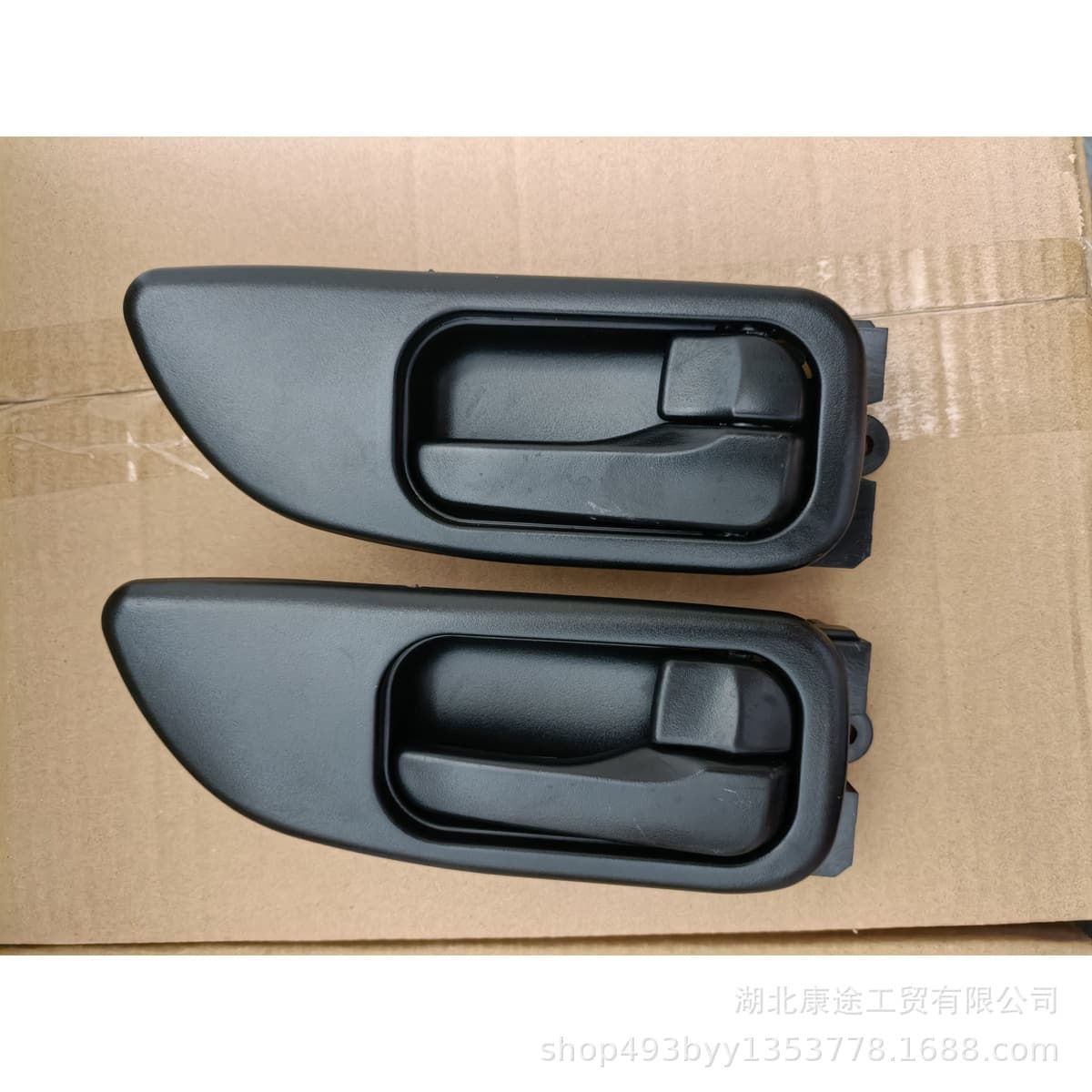 Dongfeng Tianlong Flagship KL Tianjin KR Cab Door Left/Right Inner Handle 6105031-c0100
