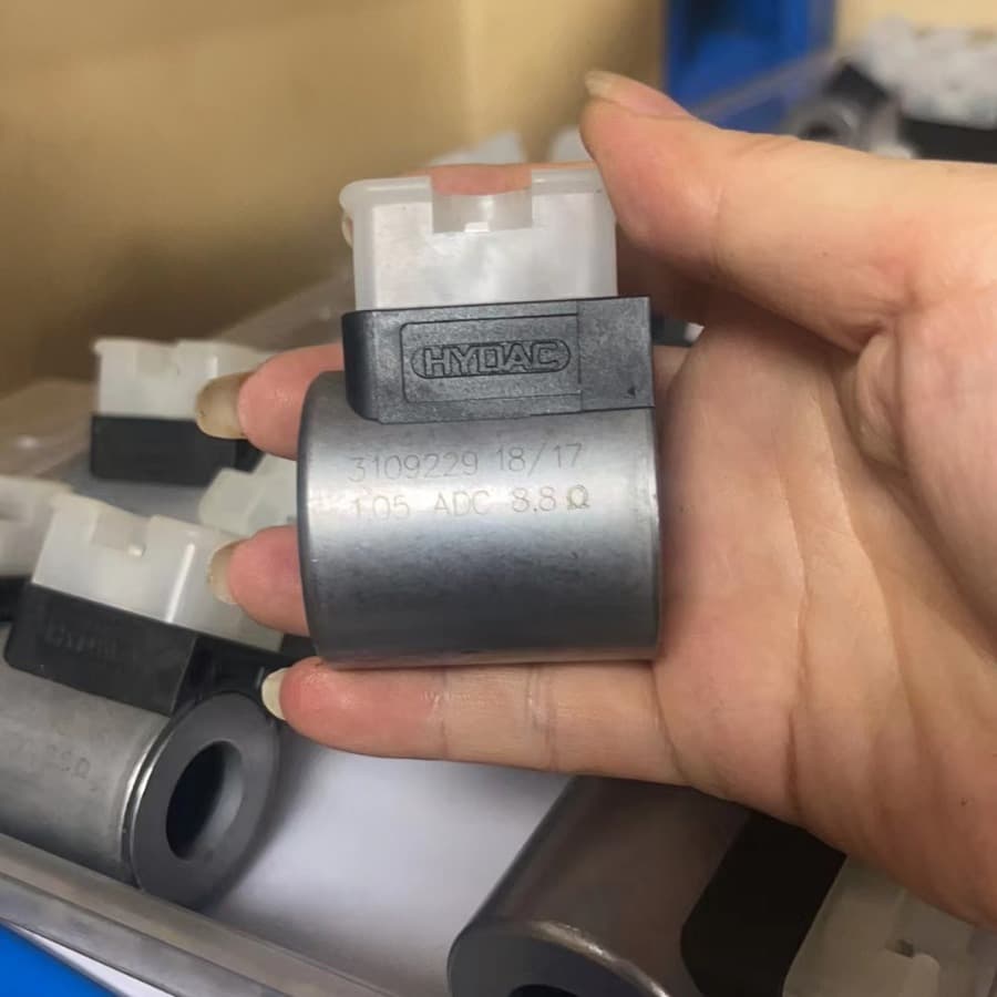 Hydac solenoid valve electromagnet 3109229 COIL 24PG-8.8-40-1836 (Germany) available in stock.