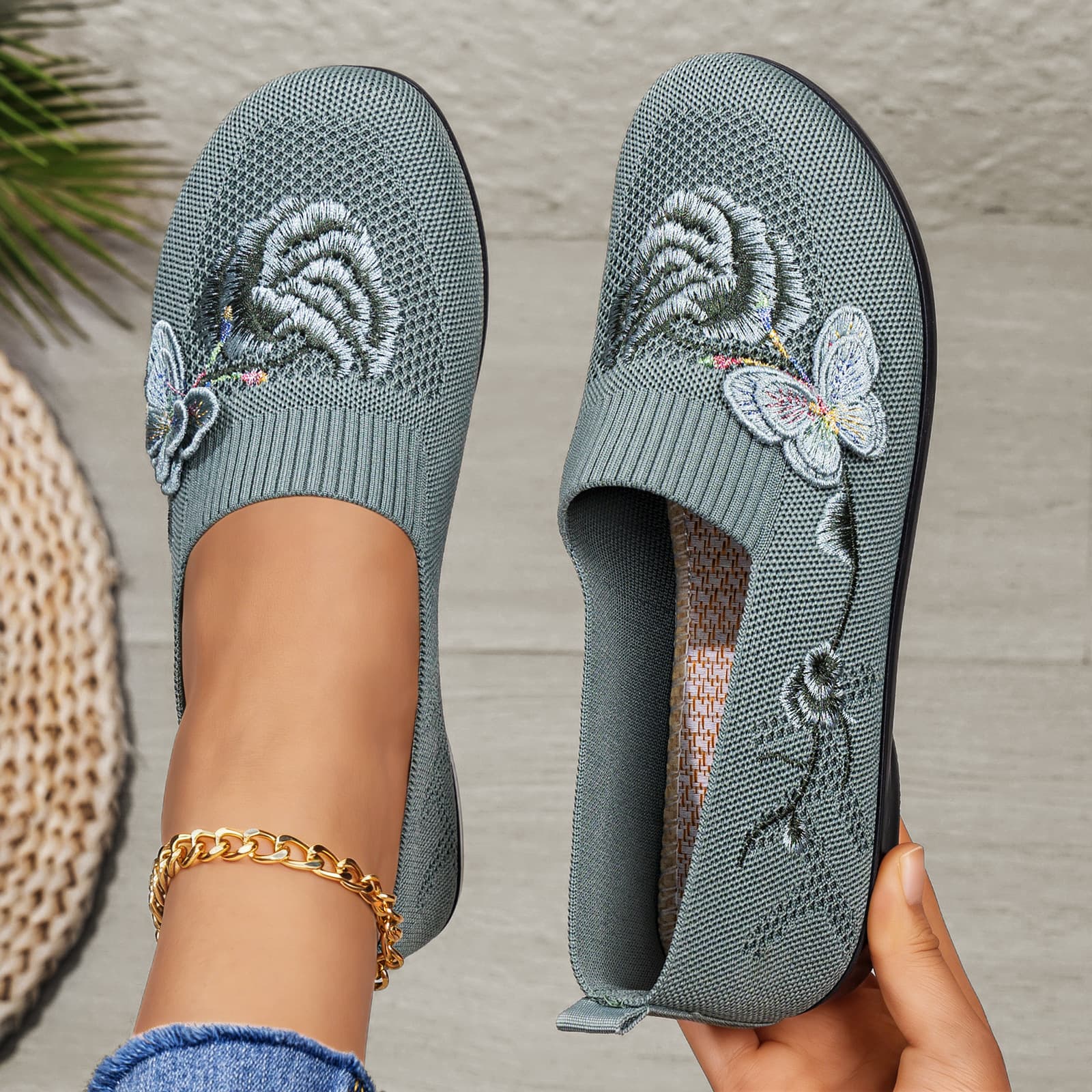 Old Beijing Cloth Shoes Women's Summer Breathable Lightweight Low-Cut Flat Knit Shoes Soft Sole Comfortable Casual Shoes