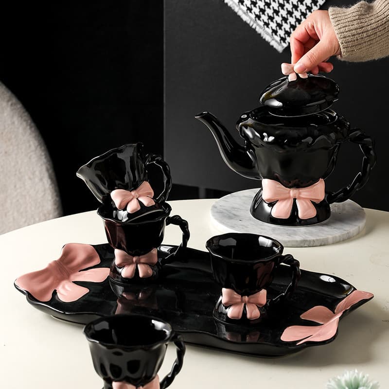 Luxury Afternoon Tea Set for Women, Light Luxury Home Use, 1 Teapot + 4 Cups Set, Housewarming Gift, Gift for Best Friend