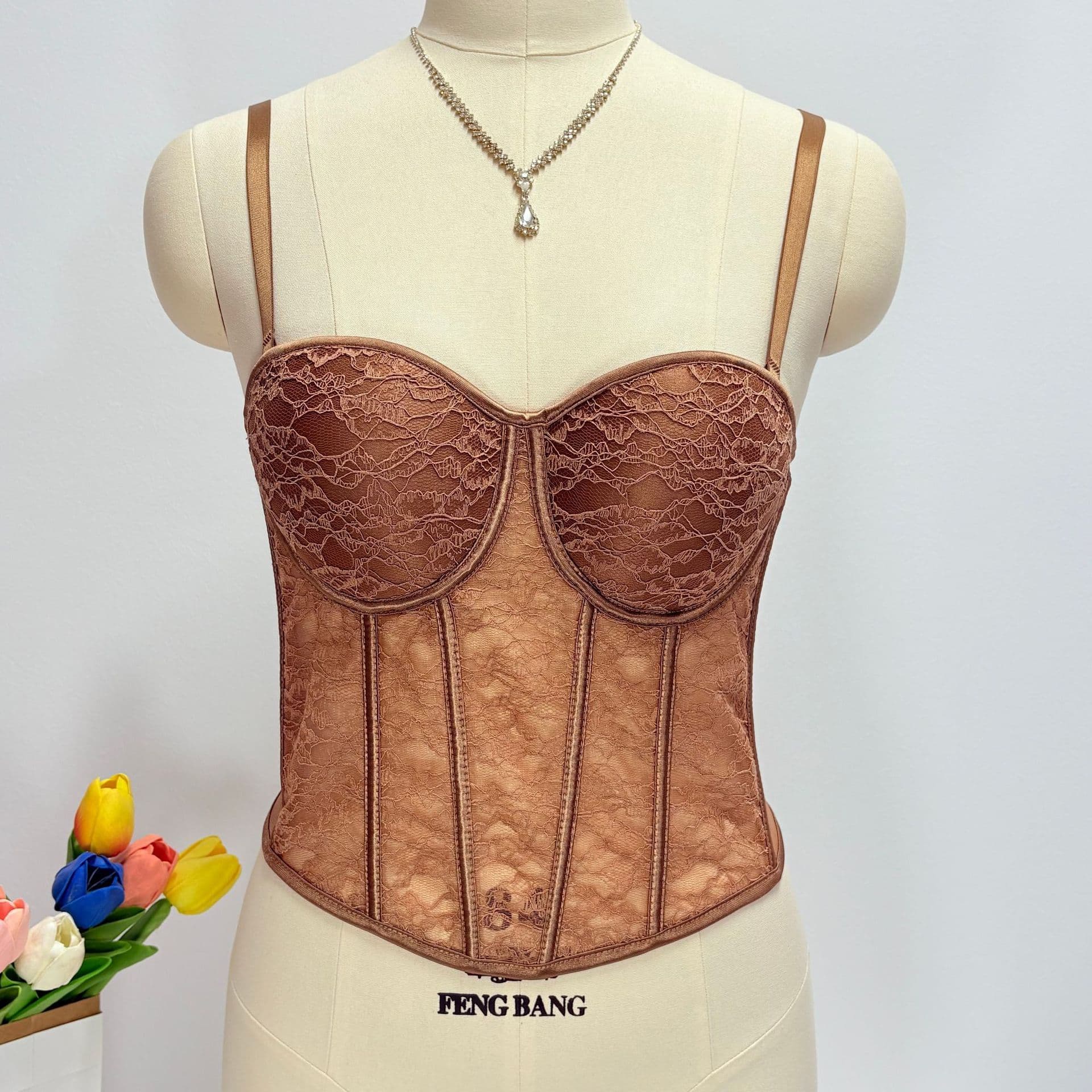 In Stock Export Wine Red Lace Shapewear Sexy Corset Top Sleeveless Front Long Back Short Tummy Control Boned Bustier