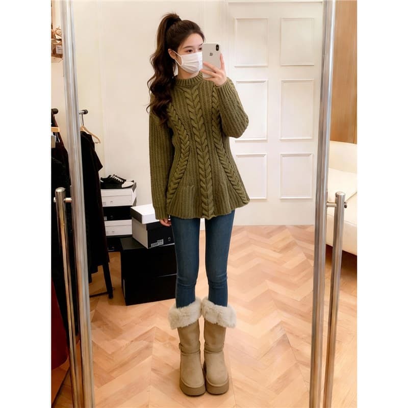 Korean-style green cable-knit high-neck knitted sweater for women, spring and autumn style, waist slimming, versatile long knitted sweater
