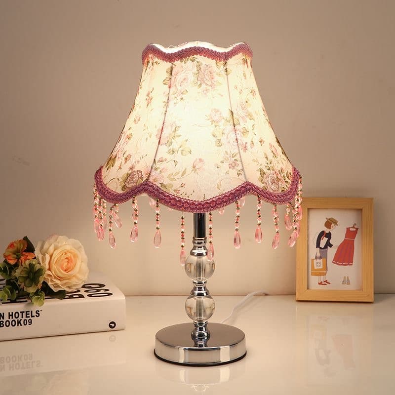 Table lamp bedroom bedside lamp creative simple modern personalized night light romantic warm breastfeeding dimming decorative table lamp