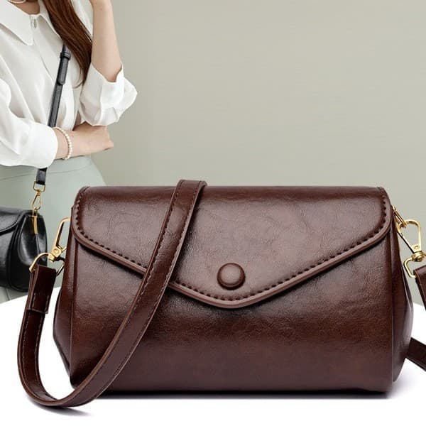 Four Seasons New Women's Bag Vegetable Tanned Leather Crossbody Bag Textured Small Square Bag Fashionable and Versatile Retro Crossbody Bag Available in Multiple Colors