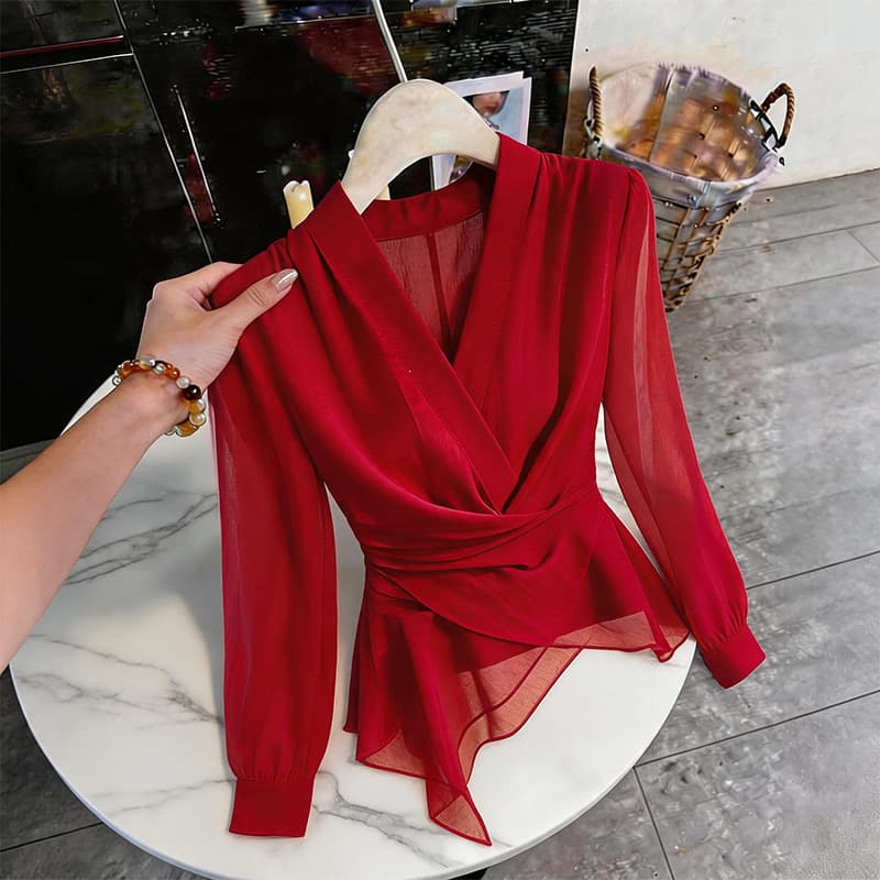 French Design Light Luxury Waist-Cinching Shirt for Women 2026 Fall New Trendy Stylish Versatile Slimming Top