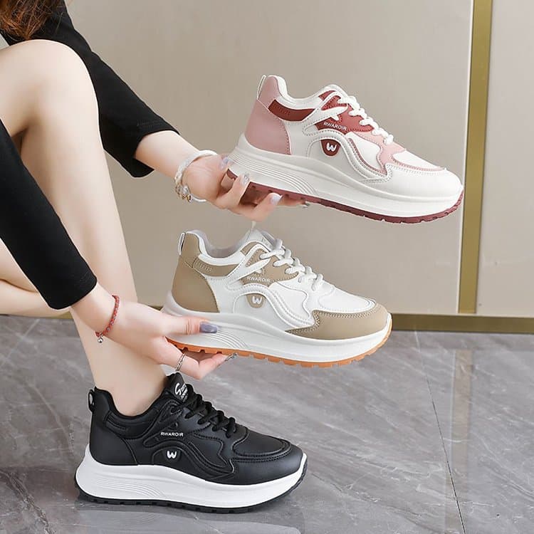 Black Work Shoes for Women Chef Kitchen Waterproof Non-Slip Sneakers Dad Shoes Versatile Little Black Shoes