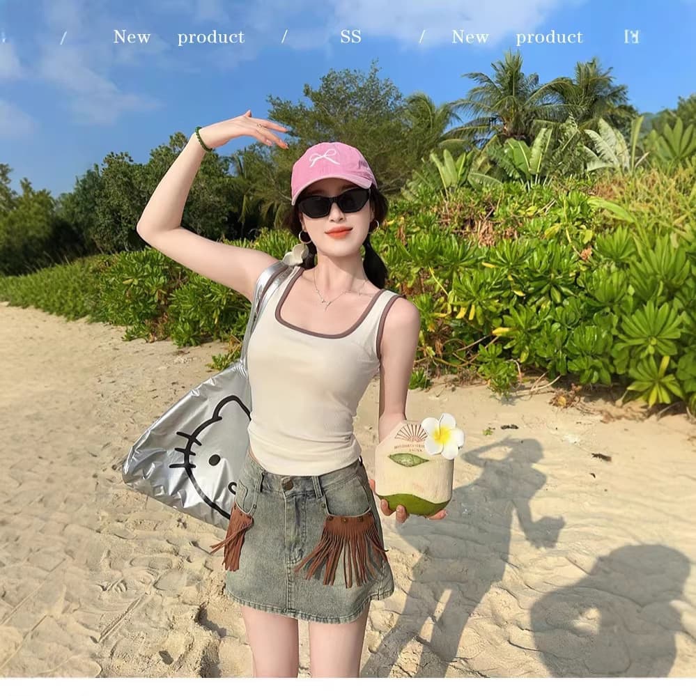 2026 New Wide Strap Contrast Color Vest for Women with Fixed Pads, Conceals Side Bust, Inner Wear or Outer Wear Casual Layering Tank Top