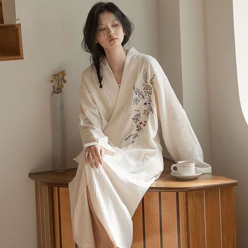 Japanese style women's pajamas, pure cotton gauze robe, summer thin nightgown, Chinese style Hanfu embroidered bathrobe, sauna suit