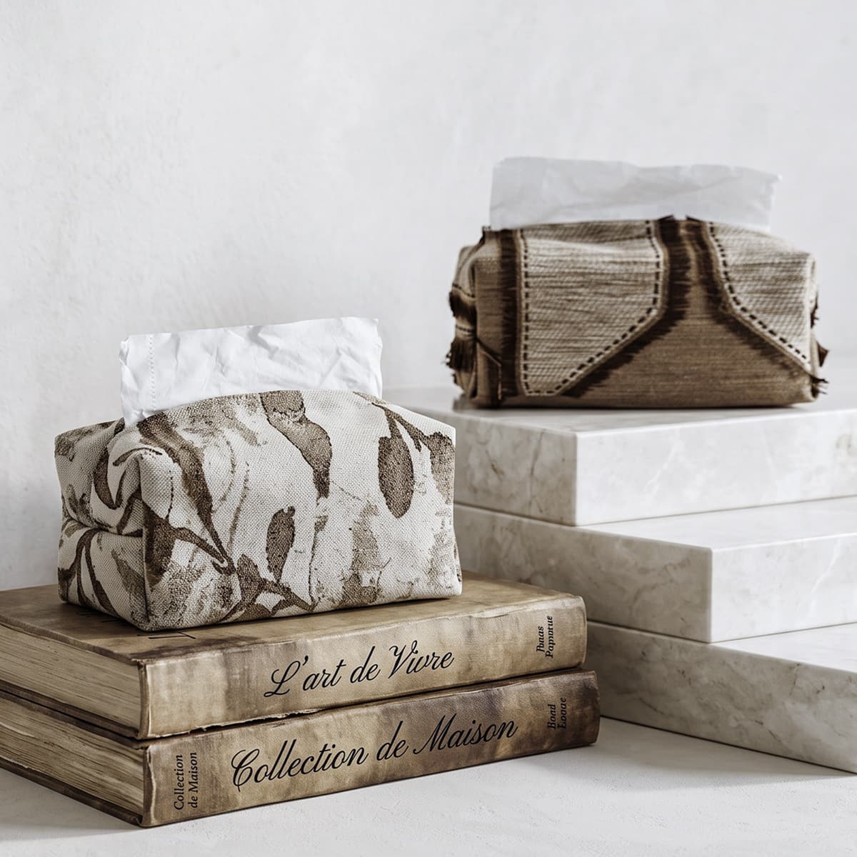 Retro cream style high-end paper drawer fabric car paper box set bedroom dining table high-value tissue box set