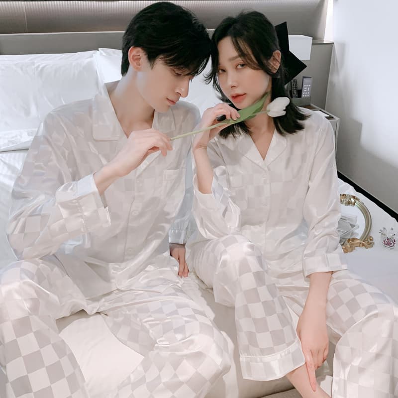 Couple's Summer Ice Silk Pajamas Short Sleeve Shorts Home Clothes Set Comfortable Breathable Lightweight Polyester Fiber