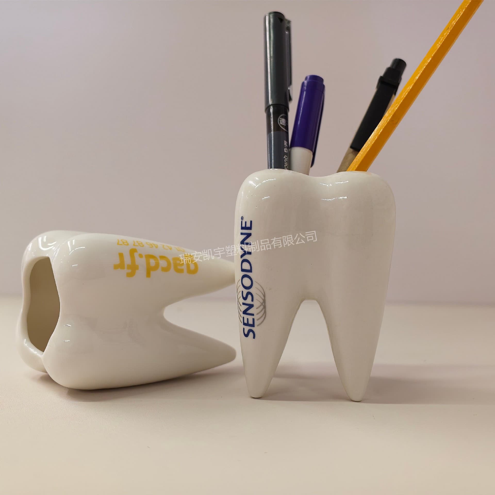 Factory wholesale flowerpot, succulent potted plant, white ceramic pen holder, home decoration, tooth-shaped desktop ceramic flowerpot